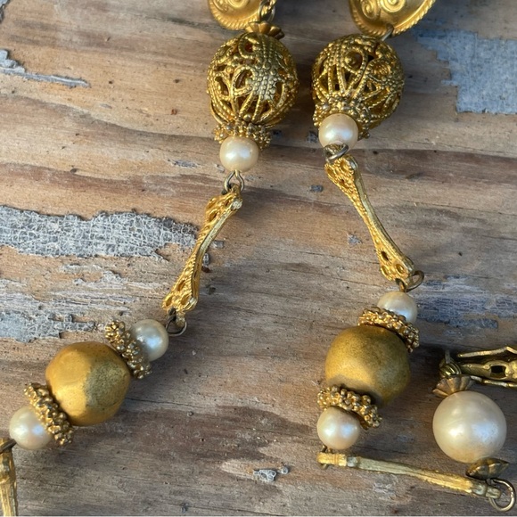 Vintage Faux Pearl & Goldtone Extra Long Dangle Earring - Picture 3 of 11